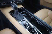 Volvo V90 D4 Momentum