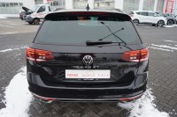 VW Passat Variant 1.5 TSI DSG R-Line