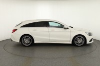 Mercedes-Benz CLA 200 Shooting Brake 7G-DCT AMG Line