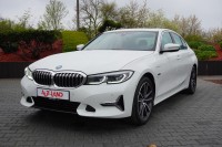 Vorschau: BMW 330 e Luxury Line Aut.