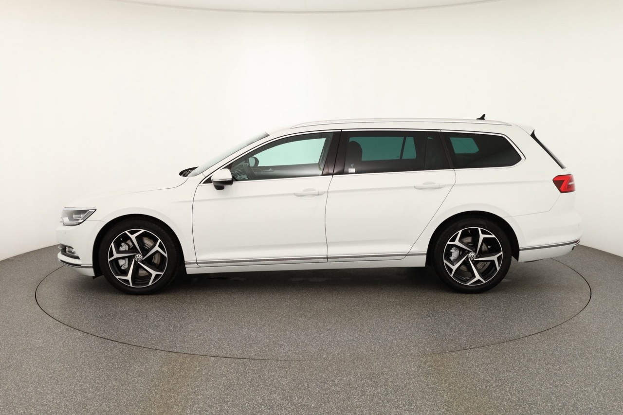VW Passat Variant 2.0 TSI 4Motion R-Line