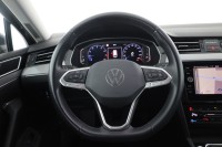 VW Passat Variant 1.5 TSI R-Line