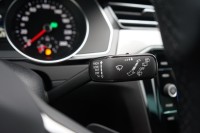 VW Passat Variant 1.5 TSI DSG R-Line