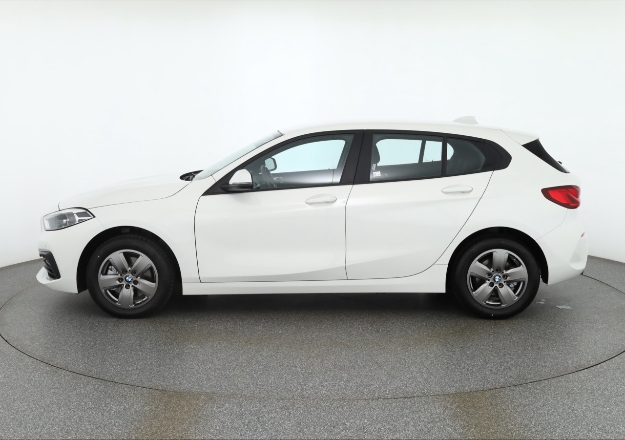 BMW 118 iA Advantage