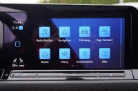 VW Golf Variant 2.0 TDI R-Line