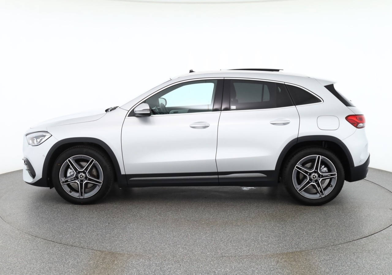 Mercedes-Benz GLA 250 AMG Line 4Matic