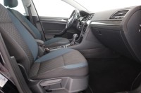 VW Golf VII Variant 1.6 TDI DSG IQ.DRIVE