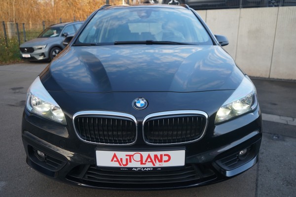 BMW 220 i Advantage