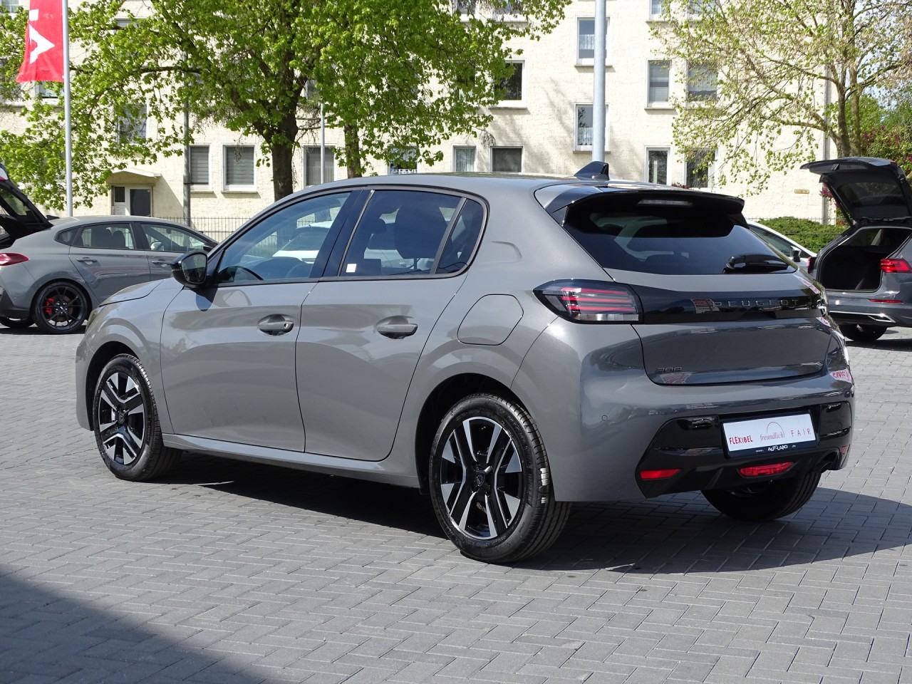 Peugeot 208 PureTech 100