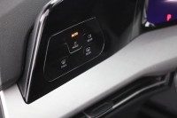 VW Golf VIII Variant 1.5 eTSI DSG