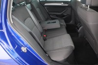 VW Passat Variant 2.0 TDI DSG R-Line