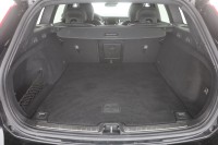 Volvo V60 B4 R Design