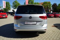 VW Touran 1.5 TSI DSG IQ.DRIVE