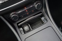 Mercedes-Benz CLA 200 AMG Line