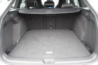 VW Golf VIII Variant 2.0 TDI R-Line