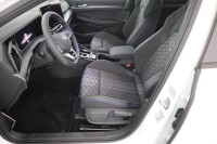 VW Golf VIII Variant 1.5 eTSI R-Line DSG