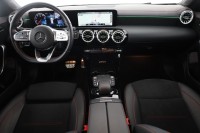 Mercedes-Benz Shooting Brake CLA 200 AMG Line