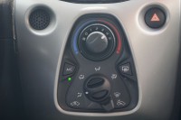 Toyota Aygo 1.0 x-play touch