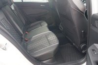 VW Golf VIII Variant 1.5 TSI R-Line