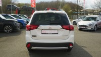 Mitsubishi Outlander 2.0 2WD