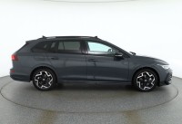 VW Golf VIII Variant 2.0 TDI R-Line DSG