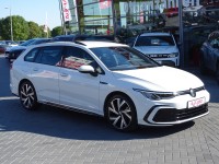 VW Golf VIII Variant 1.5 TSI R-Line