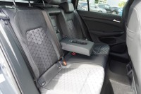 VW Golf VIII Variant 1.5 eTSI R-Line DSG