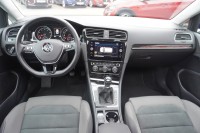 VW Golf VII 1.5 TSI Variant Highline R-Line