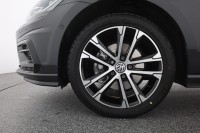 VW Golf VII Variant 2.0 TDI DSG R-Line