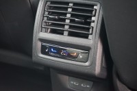 VW Golf VIII Variant 1.5 TSI R-Line