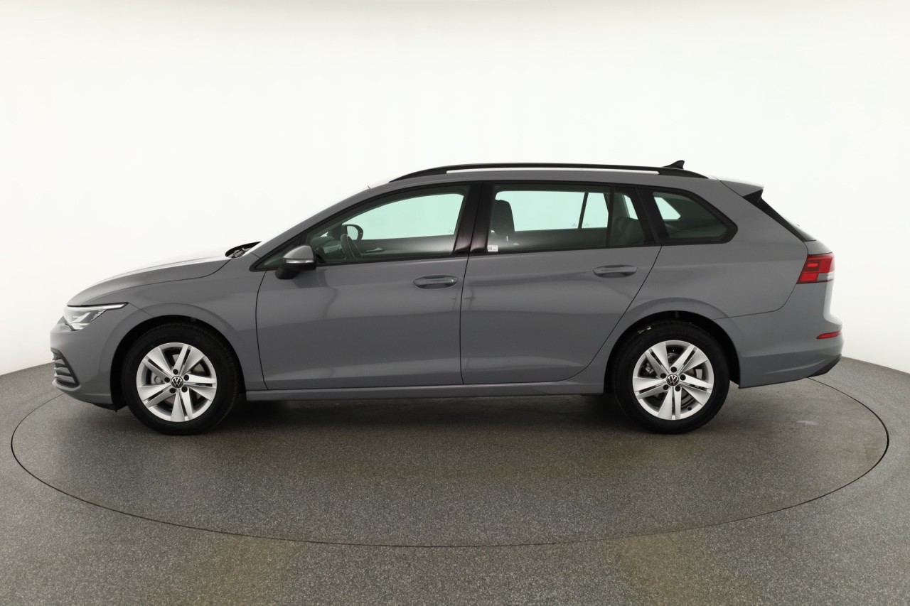 VW Golf VIII Variant 1.0 TSI