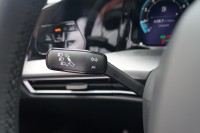 VW Golf VIII Variant 1.5 eTSI R-Line DSG