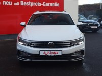 VW Passat Variant 2.0 TDI DSG R-Line