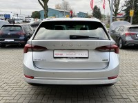 Skoda Octavia Combi 1.5 eTSI DSG