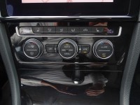 VW Golf VII 1.5 TSI Highline R-Line