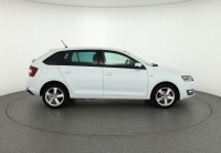 Skoda Rapid 1.0 TSI Clever Spaceback