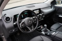 Mercedes-Benz B 150 B200 Standard