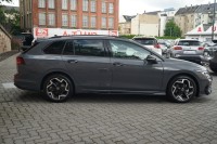 VW Golf VIII Variant 1.5 eTSI R-Line DSG