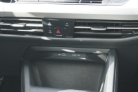 VW Golf VIII Variant 1.5 eTSI DSG