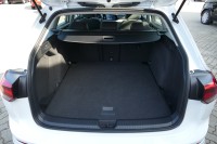 VW Golf VIII Variant Life eTSI DSG