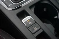 VW Passat Variant 1.5 TSI Business Pano Stdhz.