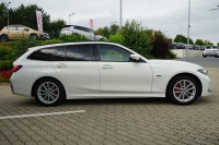 BMW 330 e M-Sport Touring PHEV