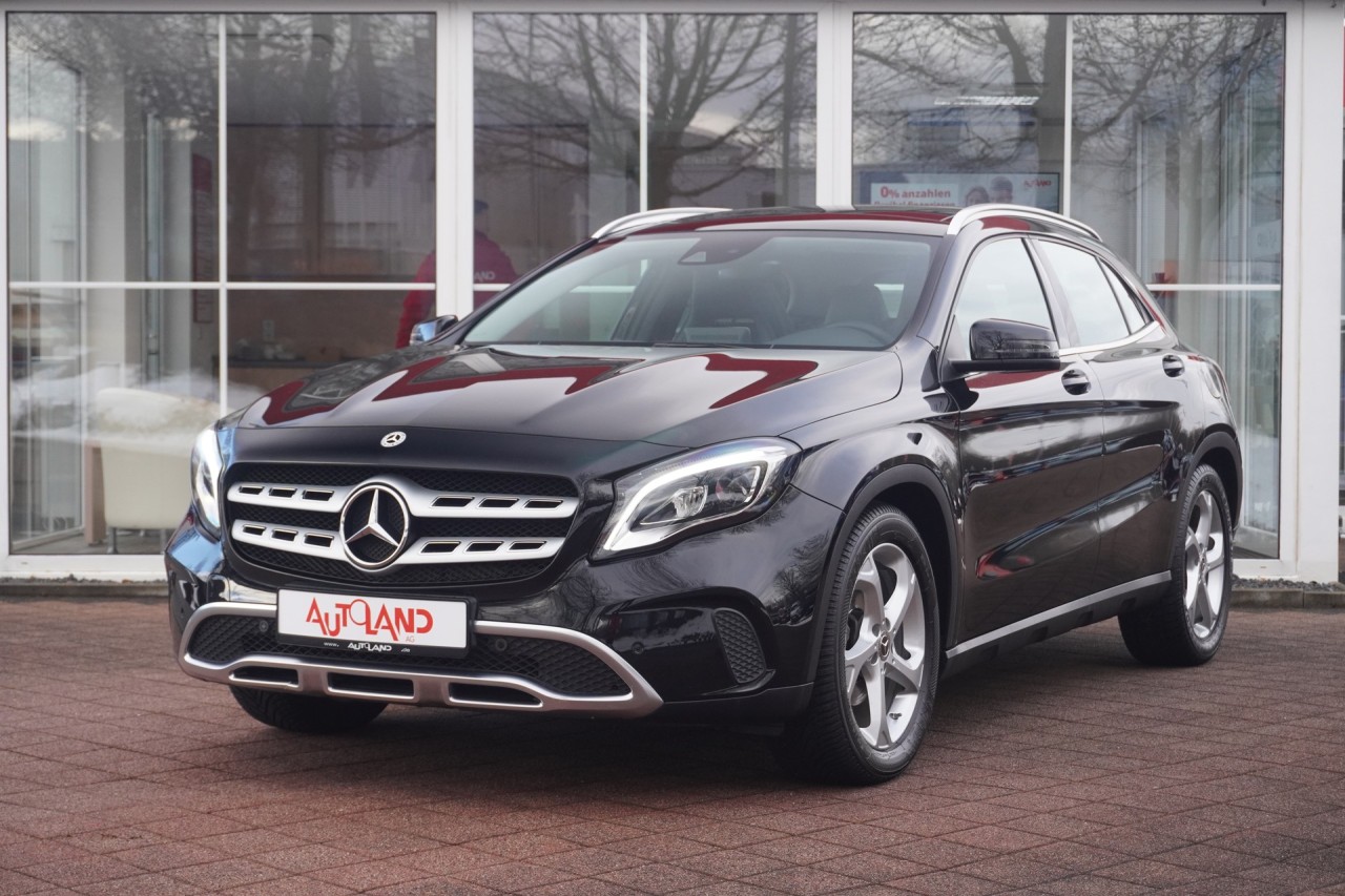 Mercedes-Benz GLA 180 AMG Line