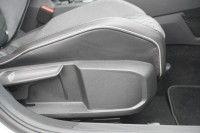 VW Golf VIII 1.5 16V TSI R-Line