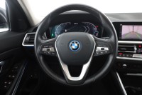 BMW 330 e xDrive Luxury Line