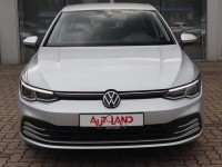 VW Golf VIII 1.0 eTSI DSG