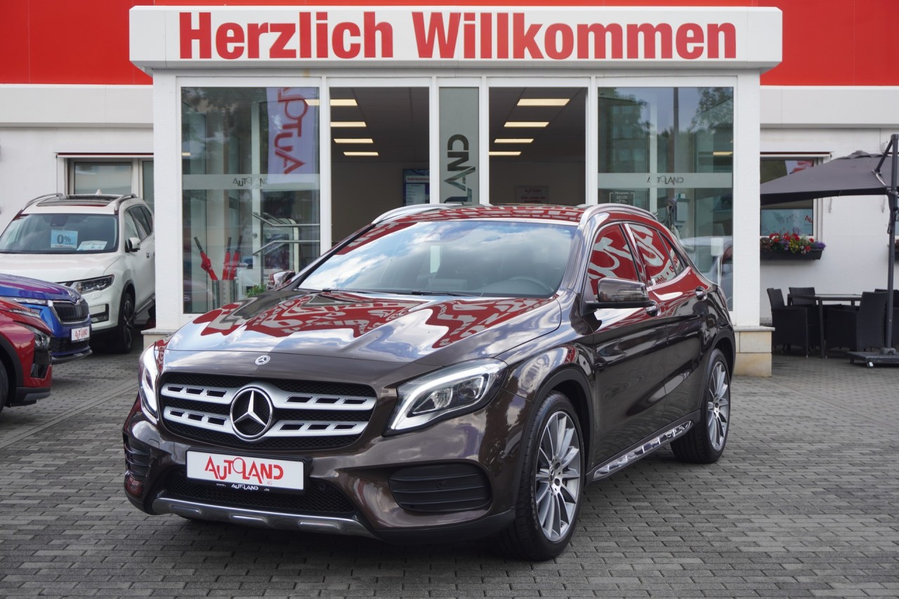 Mercedes-Benz GLA 180 Autom. AMG Line