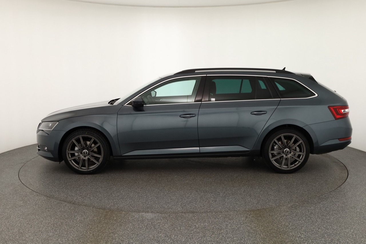 Skoda Superb Combi 2.0 TDI DSG