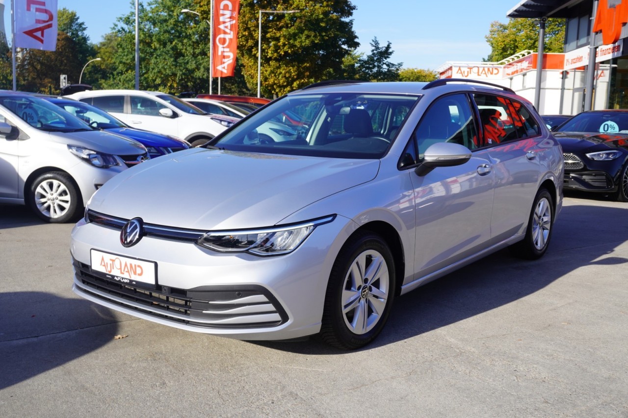 VW Golf VIII Variant 1.0 TSI