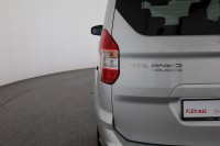 Ford Tourneo Courier 1.5 TDCi Titanium